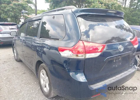 2012 Toyota Sienna Le V6 8 Passenger из США, поврежденный, VIN 5TDKK3DC8CS205172